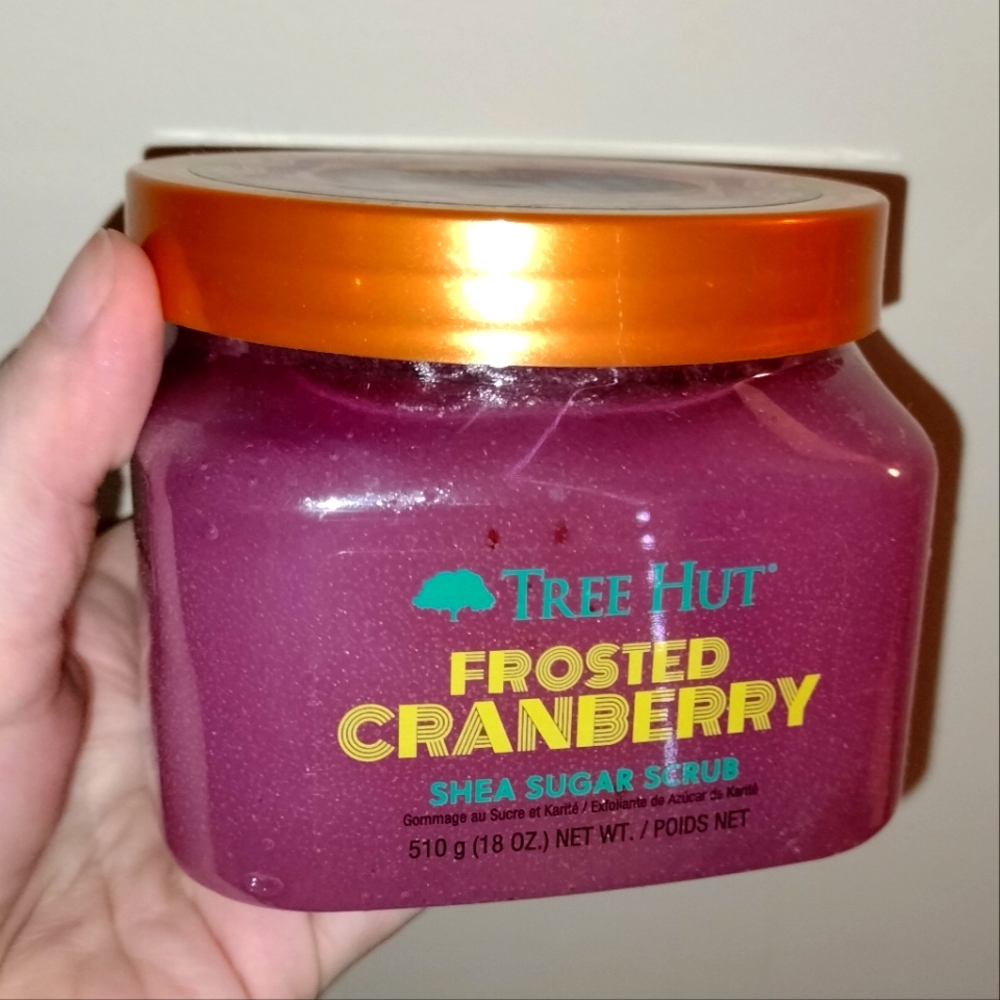 Tree Hut Frosted Cranberry Shea Sugar Scrub
